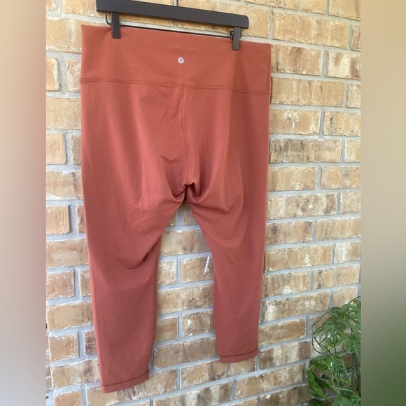 Lululemon Wunder Train High Rise Tight, Aztec Brick, Size 18 - Picture 5 of 9